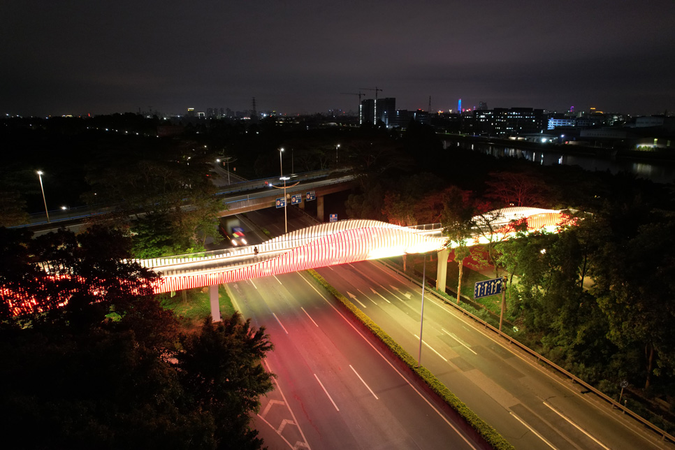 望牛墩镇宝华路人行天桥工程